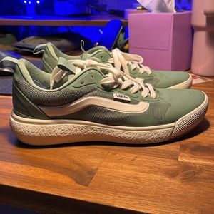 Vans Ultrarange women’s size 7